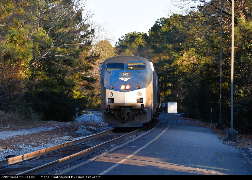 Amtrak Train 186 Arriving in Williamsburg